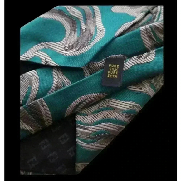 FendiĀ SilkāMesāTie - Picture 12 of 15